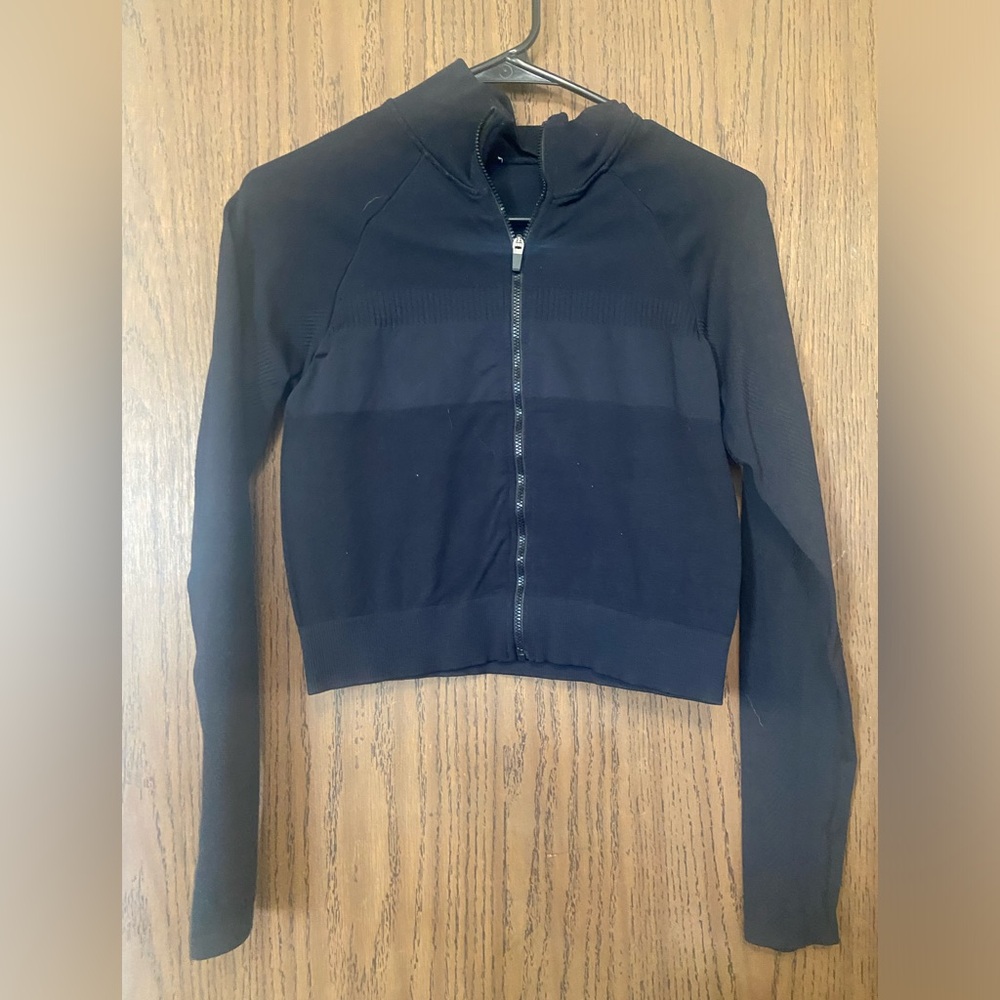 Athletic crop sweater . Size small in women’s .